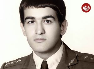 عکس؛ سفر در زمان؛ «سرلشکر بابایی» در کنار 3 رزمنده در خط مقدم جبهه؛ دهه 60