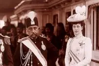 عکس| سفر به تاریخ؛ «زن‌های مظفرالدین شاه» با قلیان در کوه‌های اطراف تهران