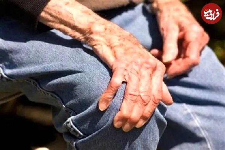 پای مرغ را بخوریم یا نخوریم؟