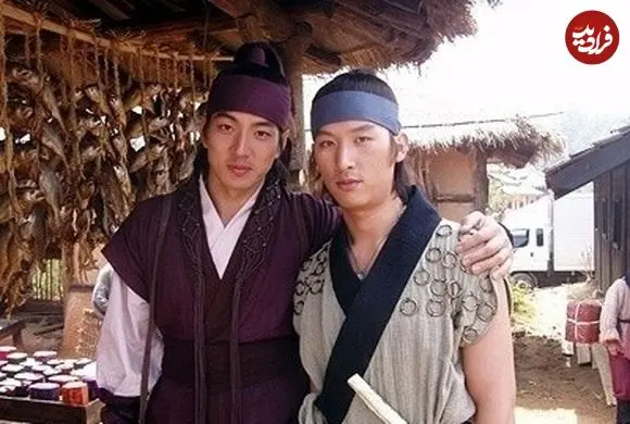 عکس| سفر زمان؛ چهرۀ «یو هو مین» در مراسم پایان فیلم‌برداری سریال «دونگ‌یی»