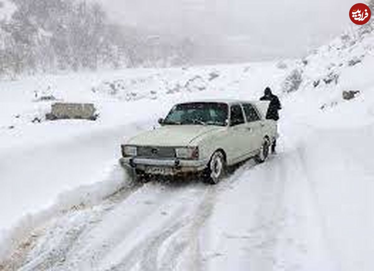 (عکس) وقتی ۳۶ ساعت در تهران برف بارید و خیابان ها مسدود شدند! 