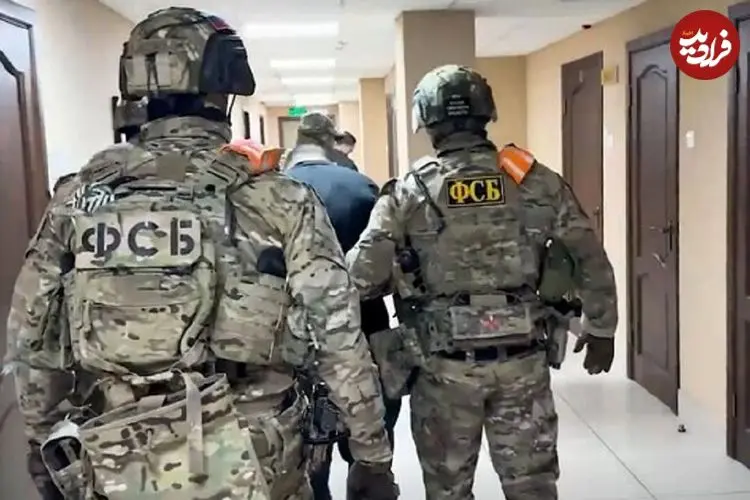 ببینید؛ لحظه دستگیری دیپلمات روس به جرم جاسوسی 