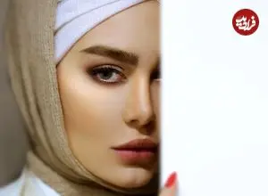 عکس| سفر در زمان؛ «سحر قریشی» در میدان تایمز نیویورک؛ سال 1403