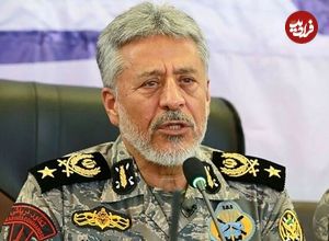 عکس؛ سفر در زمان؛ «کاظم صدیقی و دریادار سیاری» در بیت رهبری؛ سال 1386