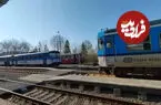 ببینید| عبور خطرناک اعضای یک خانواده از ریل