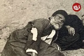 عکس| سفر به ایران قدیم؛ جماعت «تریاکی‌ها» در یک خرابه در تهران دوران قاجار