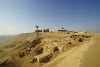 (تصاویر) کشف مقبرۀ 5 هزارساله در مصر که پر از «نقاب» است