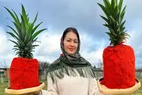 ببینید| غذای روستایی در اوکراین؛ پخت یک غذای خاص با دنده گاو و آناناس