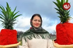 ببینید| غذای روستایی در اوکراین؛ پخت یک غذای خاص با دنده گاو و آناناس