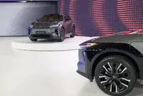 (تصاویر) تویوتا C-HR پلاس معرفی شد، نخستین محصول از سری جدید خودروهای برقی تویوتا