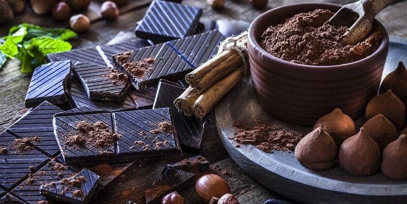شکلات تلخ فشار خون را کاهش می‌دهد؟