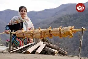 ببینید| غذای روستایی در ایران؛ کباب کردن مرغ کامل در روستایی کوهستانی
