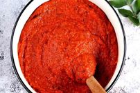 برای جلوگیری از پاشیدن رب گوجه هنگام پخت چه کنیم؟