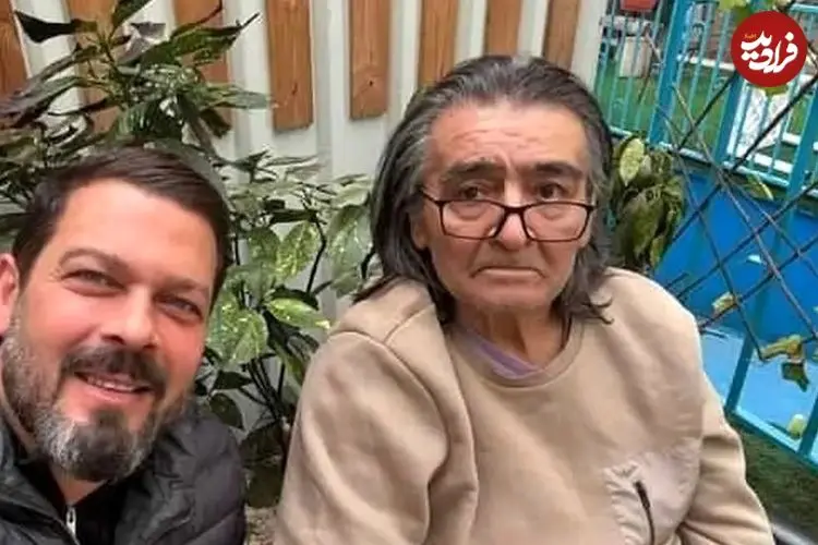 عکس| سفر زمان؛ «رضا رویگری» در 39 سالگی در پشت‌صحنه دومین فیلمش در کنار «جمشید هاشم پور»