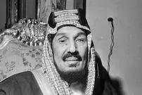 عکس| سفر در زمان؛ «ملک عبدالعزیز، پادشاه عربستان» به همراه «ملک فاروق، پادشاه مصر» در قاهره؛ سال 1323