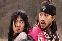 عکس| سفر زمان؛ «یوری، پسر جومونگ» در کنار همسرش در مراسم اکران یک فیلم؛ 12 سال بعد از سریال «جومونگ»