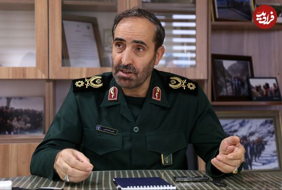 عکس؛ سفر در زمان؛ «سرلشکر شادمانی» فرمانده قرارگاه خاتم در جبهه؛ دهه 60