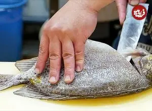 ببینید| غذای خیابانی در ژاپن؛ تهیه دو نوع غذا با خرگوش ماهی در اوکیناوا