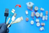 (ویدئو) نحه ساخت یک چراغ LED تزیینی با دی وی دی پلیر قدیمی