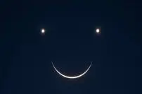 شب‌نشینی ماه و زهره و مشتری