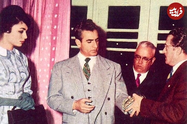 عکس| سفر در زمان؛ «محمدرضا پهلوی» در مراسم ازدواج دختر بزرگ اش؛ سال 1336