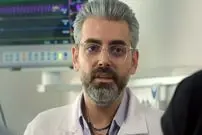 عکس| سفر زمان؛ «دکتر شریفی» (سریال ساهره) و همسرش «ندا دیبا» در تله‌کابین