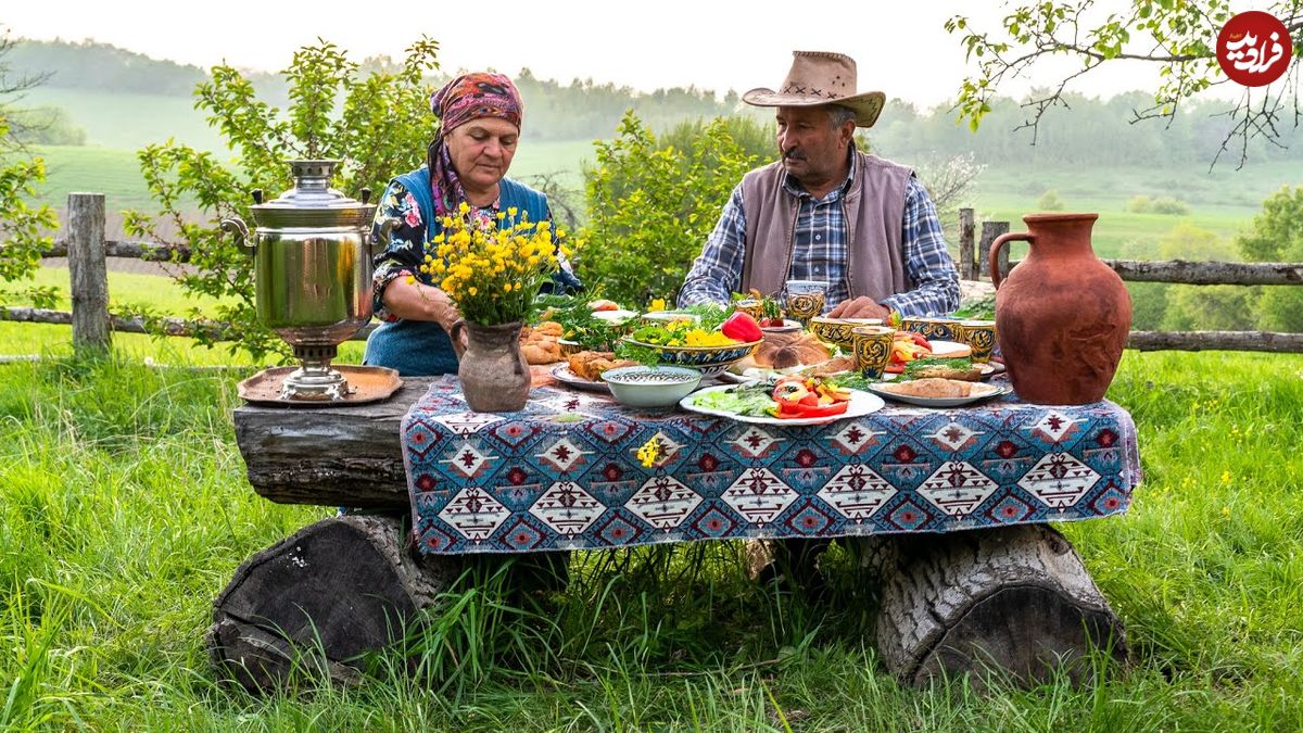 ببینید؛ غذای روستایی در آذربایجان؛ پخت یک خورشت باکویی با گوشت و سبزیجات در طبیعت