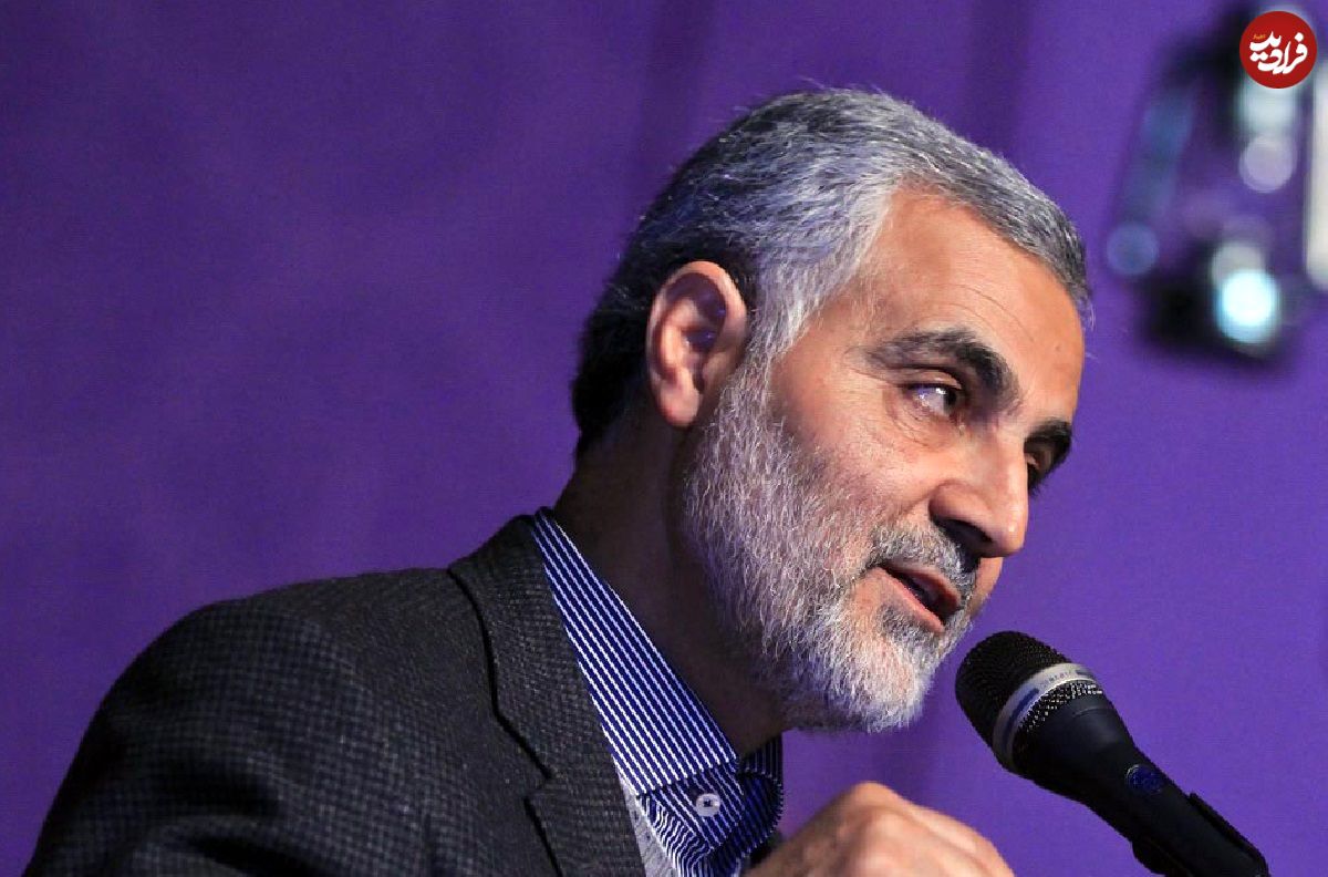 عکس؛ سفر در زمان؛ «سردار سلیمانی» در حال بازی کودکانه با نوه هایش؛ دهه 90