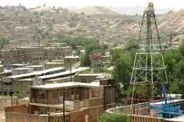 عکس| سفر زمان؛ اتومبیل‌های قدیمی در کنار چاه نفت در «مسجد سلیمان»؛ سال 1312
