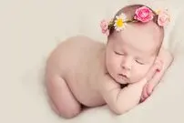 یک نوزاد سالم چه ویزگی‌هایی دارد؟