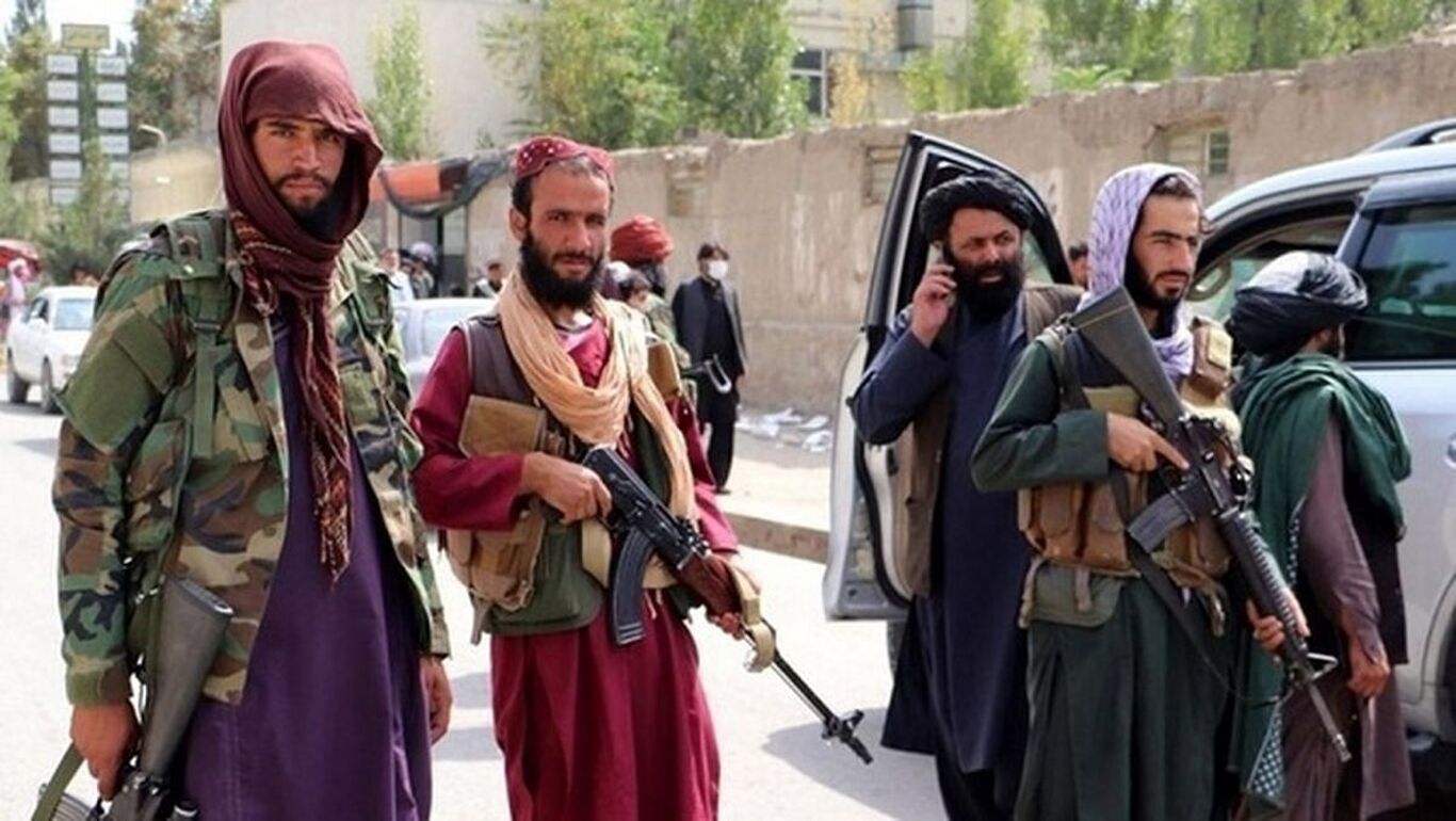 (ویدئو)  طالبان، رئیس آبرسانی افغانستان را به رگبار بستند!