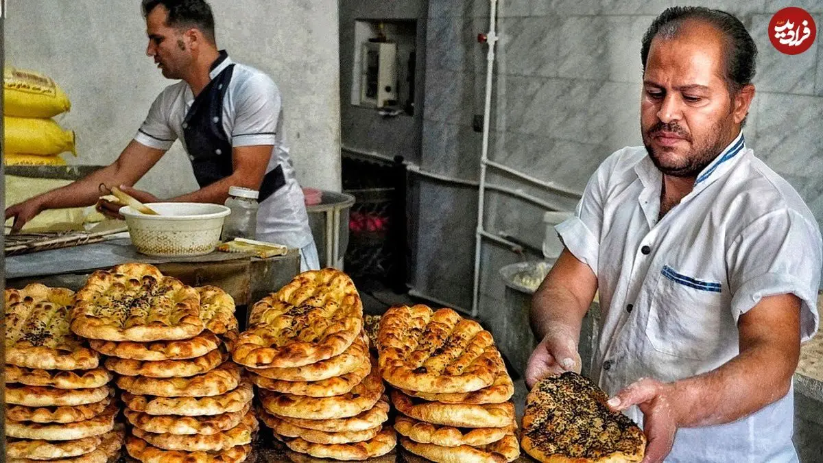 ببییند| غذای خیابانی در ایران؛ مراحل تماشایی پخت نان بربری در اصفهان