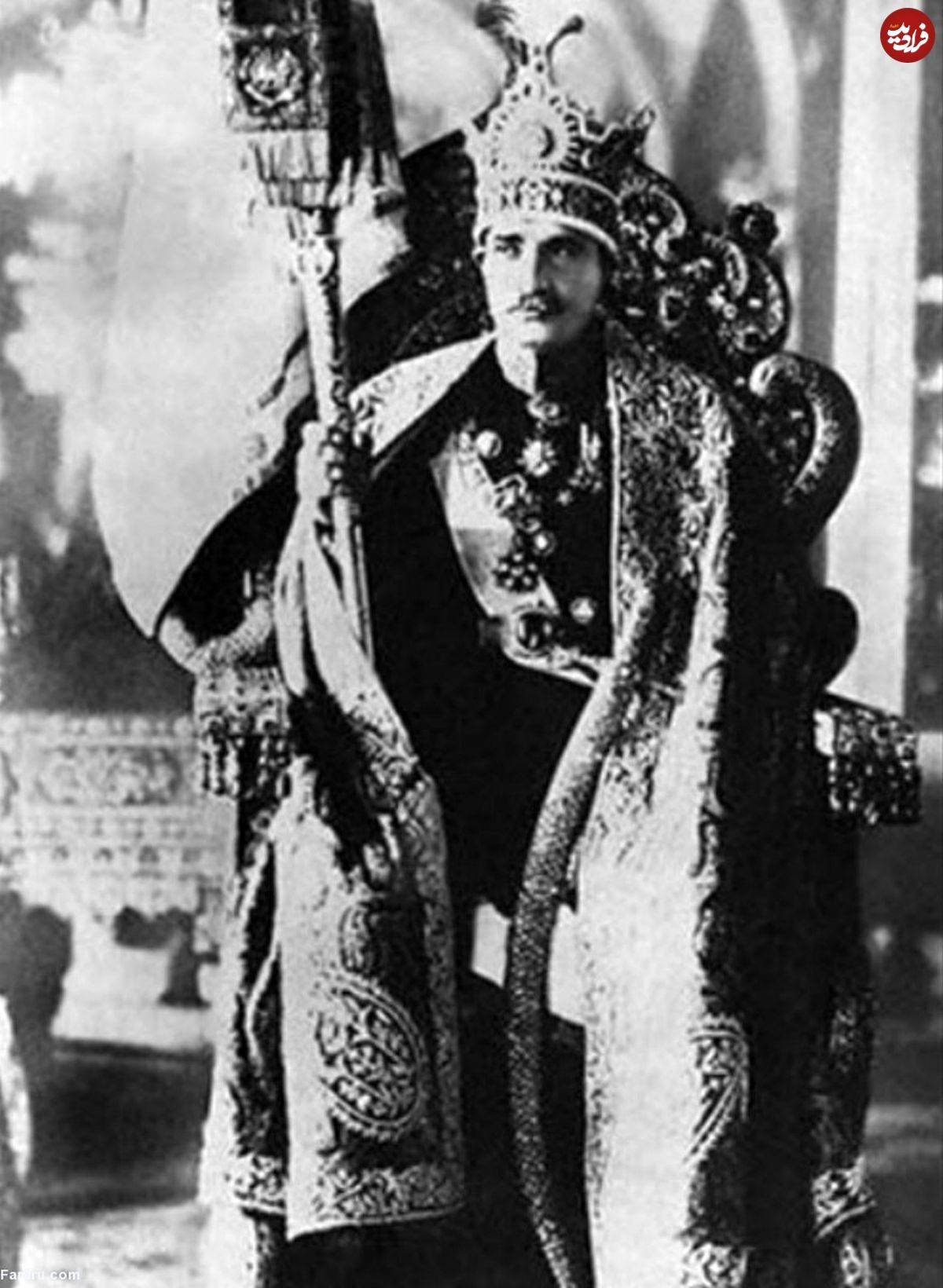 تاجگذاری رضا شاه