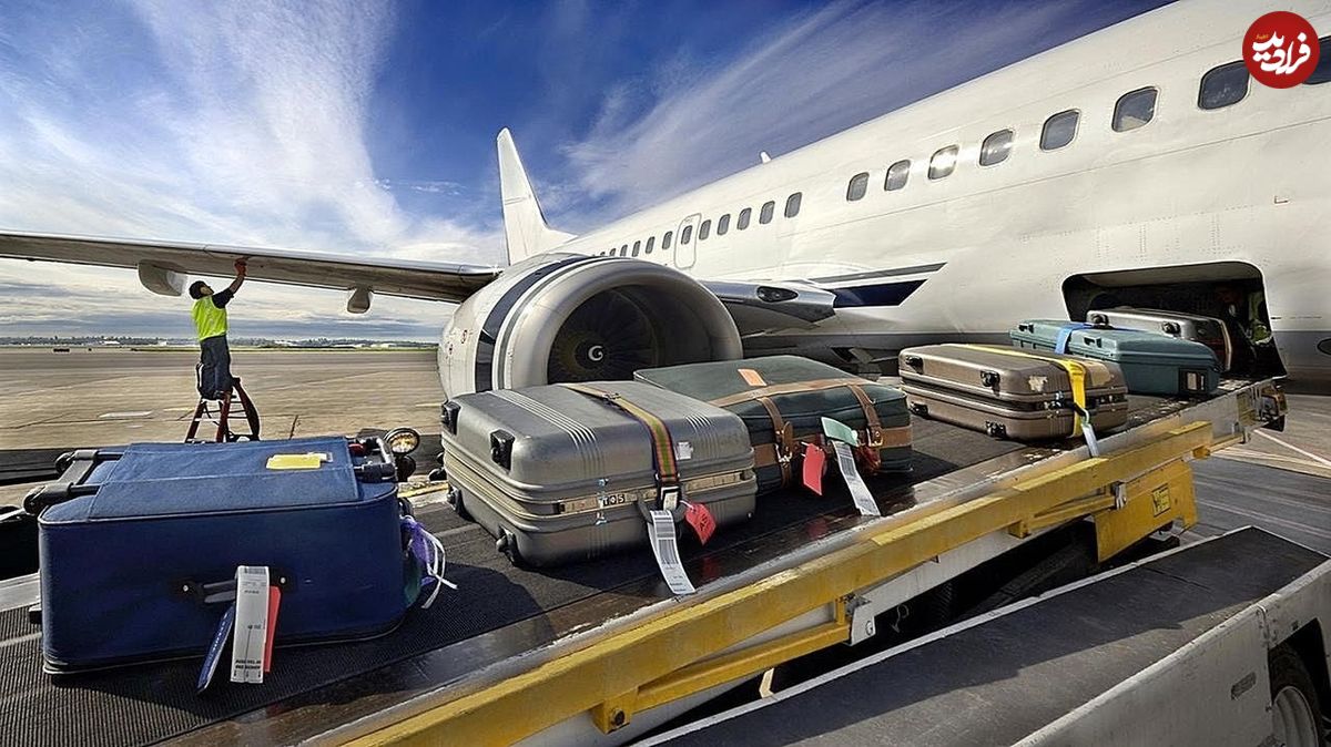 (ویدئو) نحوه بار زدن چمدان‌های مسافران در هواپیما