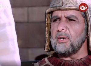 عکس| سفر در زمان؛ «رودامون، رئیس محافظان قصر پوتیفار» در پشت صحنه سریال یوسف پیامبر؛ سال 85