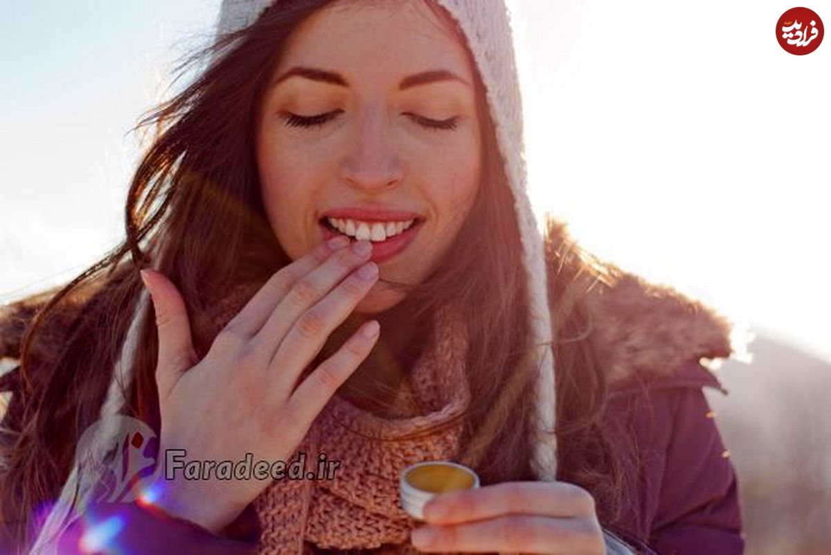 ۵ دستور العمل اسکراب لب خانگی
