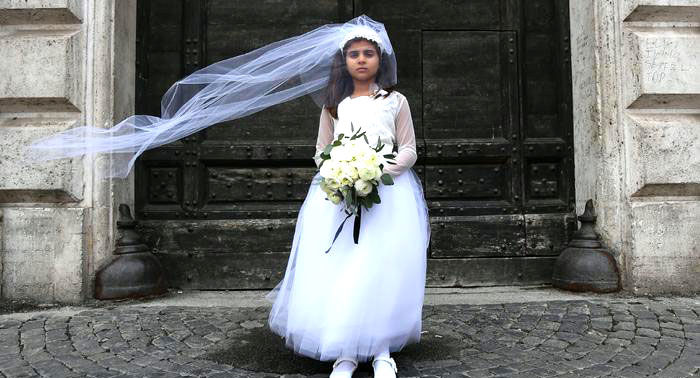 کیهان: ازدواج زیر ۱۴ سال موفق‌تر است!