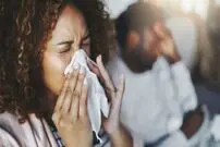 با سرماخوردگی سر کار برویم یا نه؟