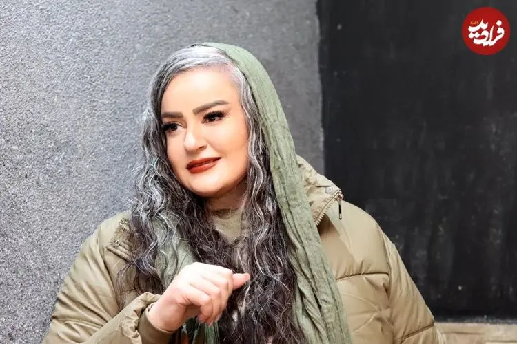 تصاویر؛ استایل پاییزی نعیمه نظام‌دوست در جشنواره نمایش کمدی