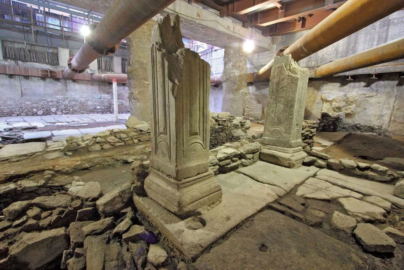 کشف آثار ۲ هزارساله در تونل‌های مترو در یونان