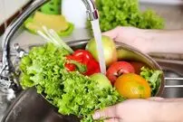 چگونه میوه و سبزیجات را سم‌زدایی کنیم؟