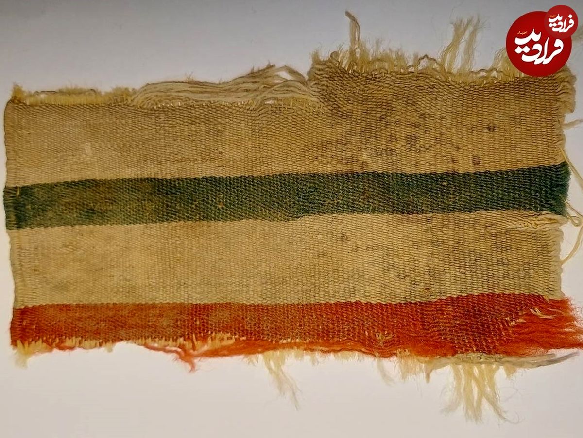 کشف پارچه‌های رنگی ۱۳۰۰ ساله در مسیر جادۀ ابریشم