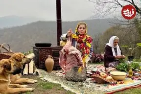 ببینید| غذای روستایی در ایران؛ پخت قورمه سبزی در روستایی کوهستانی