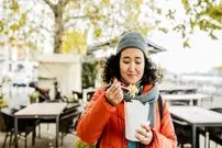 چرا در زمستان بیشتر گرسنه می‌شویم؟