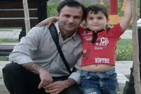 بلاتکلیف اما امیدوار