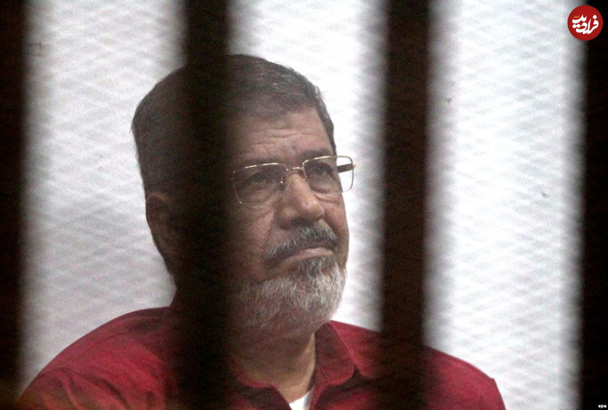 محمد مرسی هنگام جلسه محاکمه درگذشت