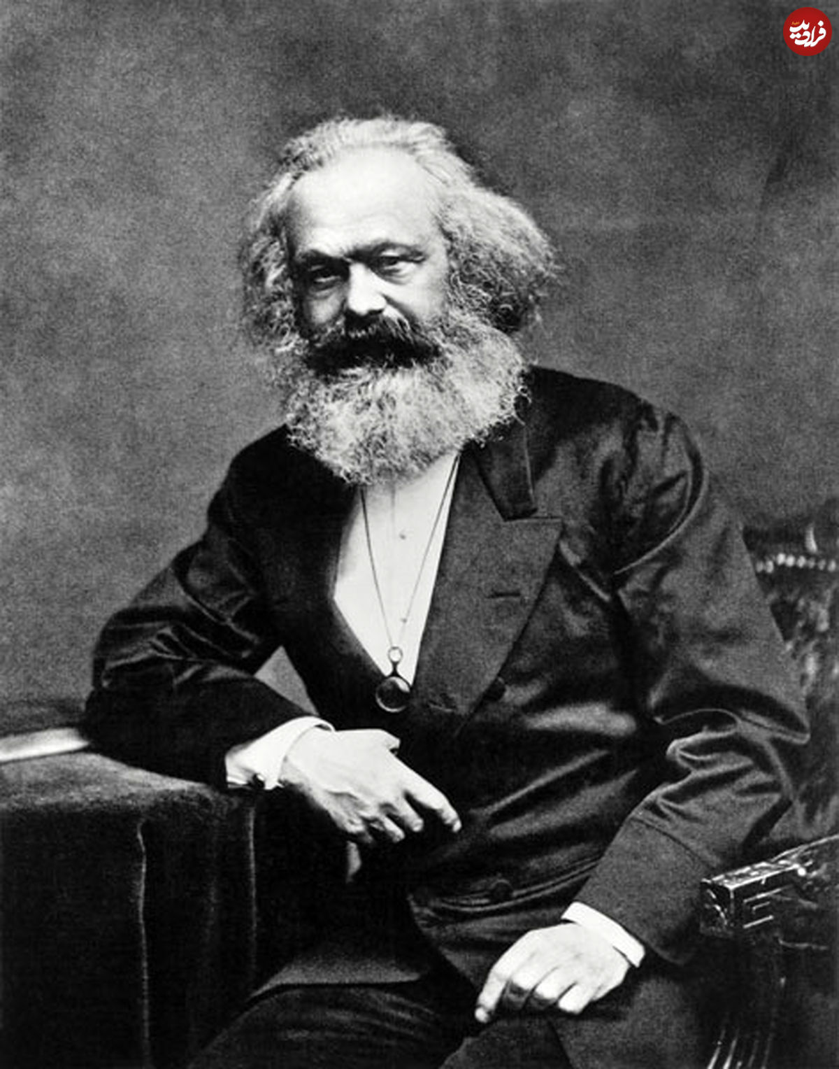 مارکس ؛ "فلسفه تاریخ" را جایگزین "تاریخ" کرد!؟