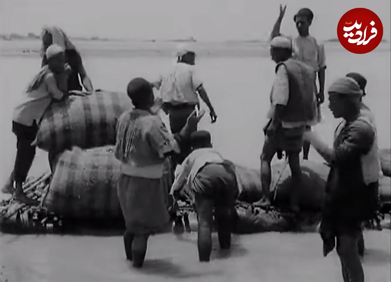 فیلم شگفت‌انگیز از قایق‌رانی در رود کارون؛ یک قرن قبل