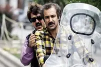 عکس| سفر زمان؛ تیپ و چهرۀ «نقی و ارسطو» در پشت‌صحنه «پایتخت» در ترکیه