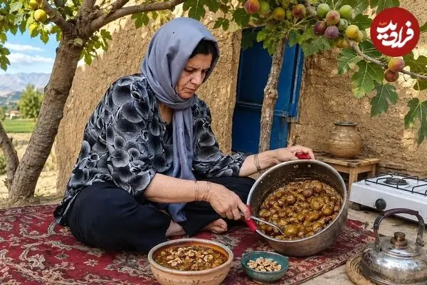ببینید| غذای روستایی در ایران؛ مراحل تهیه مربا با انجیرهای تازه توسط مادربزرگ روستایی